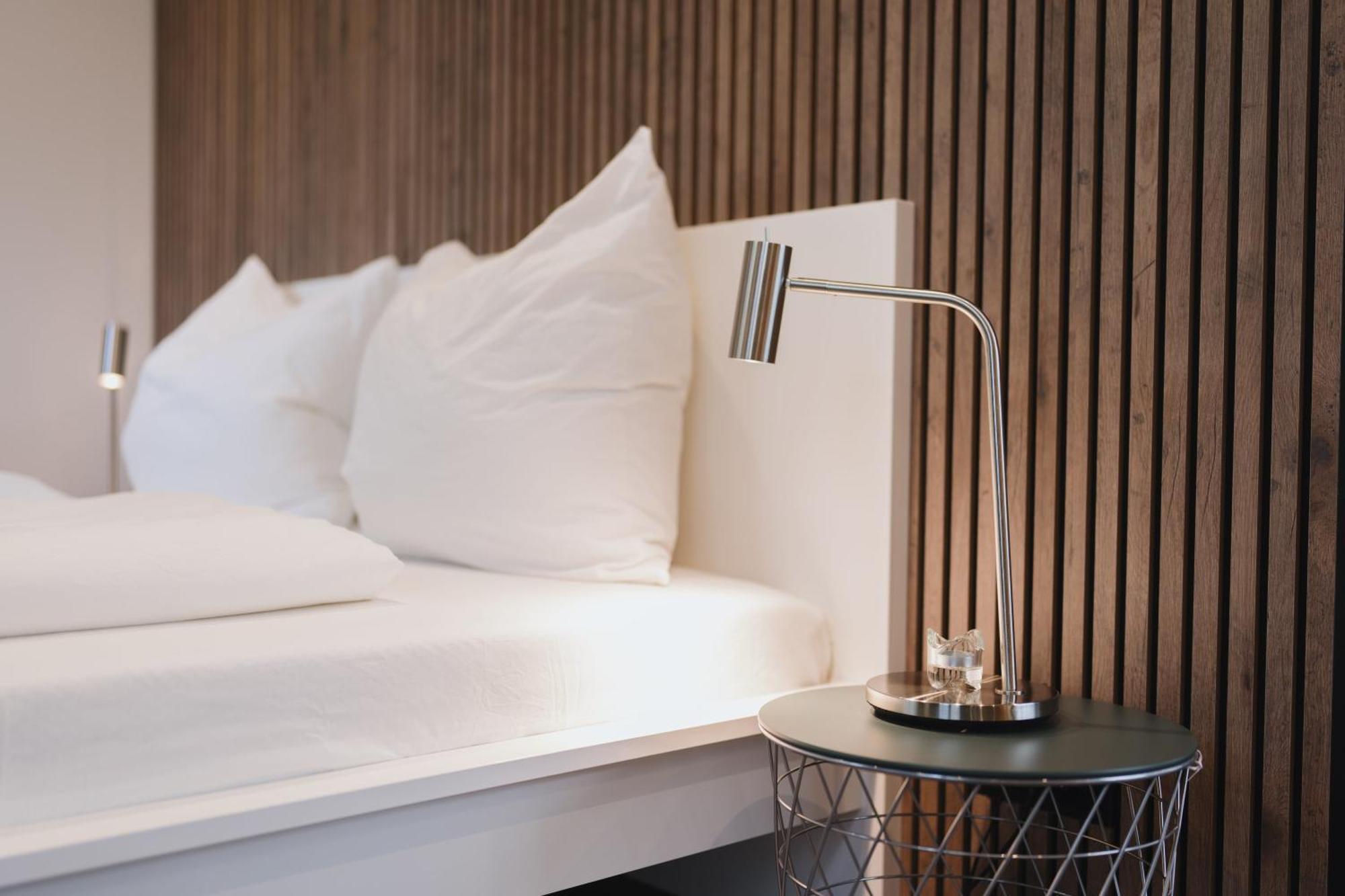 Homely - Luxury Loft, Modern, Near Kurfuerstendamm I Cafe Appartement Berlijn